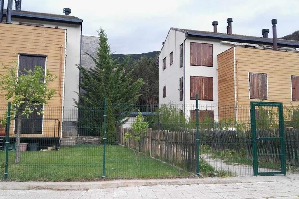 Casa Nora Villanúa Εξωτερικό φωτογραφία
